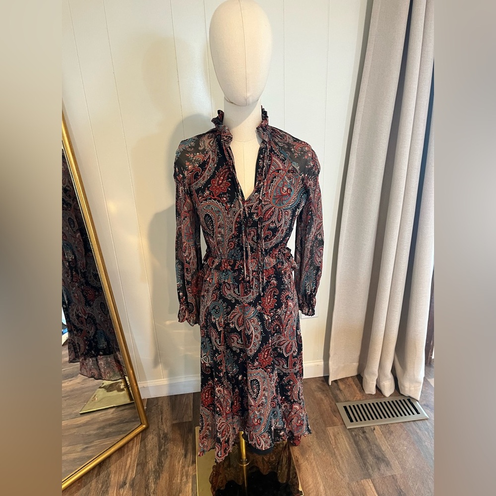 Western Style Banana Republic x Olivia Palermo Paisley Tie-Neck Silk Dress - Picture 3 of 8